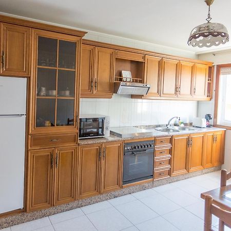 Disfruta De Melide En Este Amplio Apartamento Kültér fotó