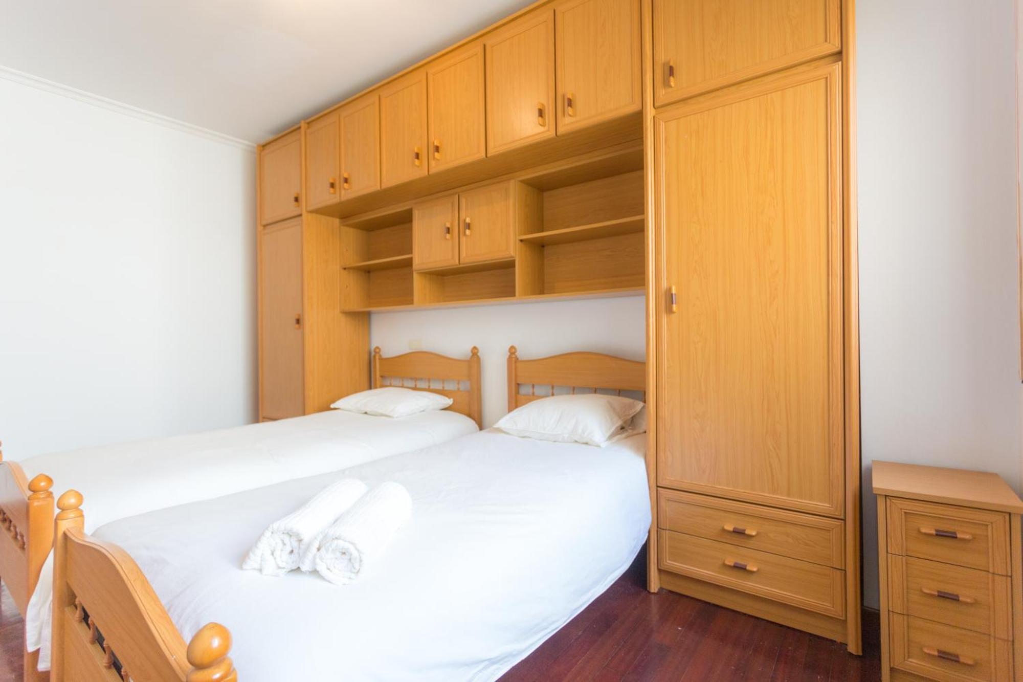 Disfruta De Melide En Este Amplio Apartamento Kültér fotó